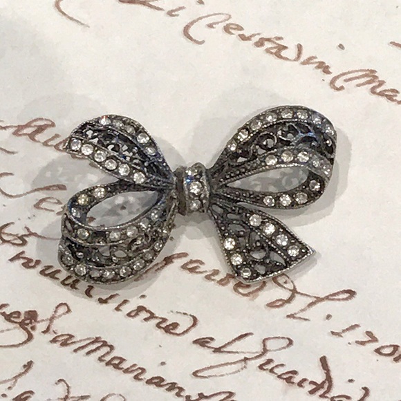 Vintage Marcasite and Crystal Bow Pin - Picture 1 of 3